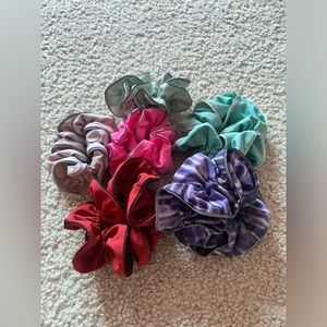 Pack of 6 Lululemon Scrunchies